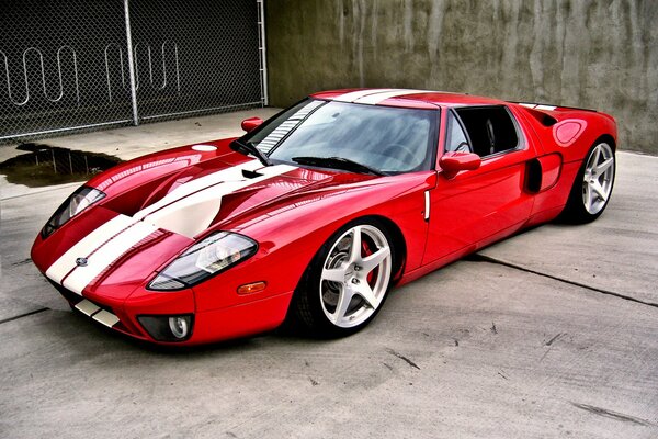 A chic red Ford gt sports car