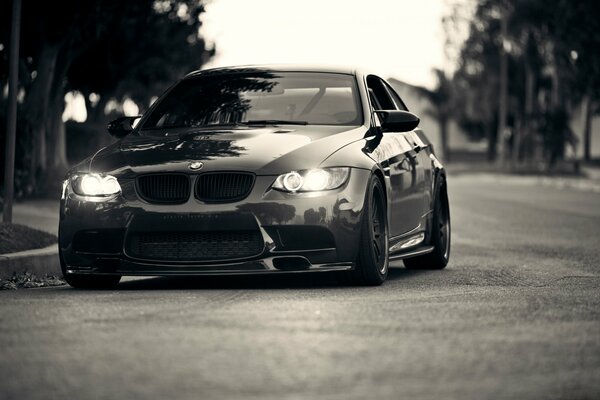 BMW brillan faros foto en blanco y negro