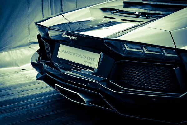 Lamborghini aventador LP700-4 black