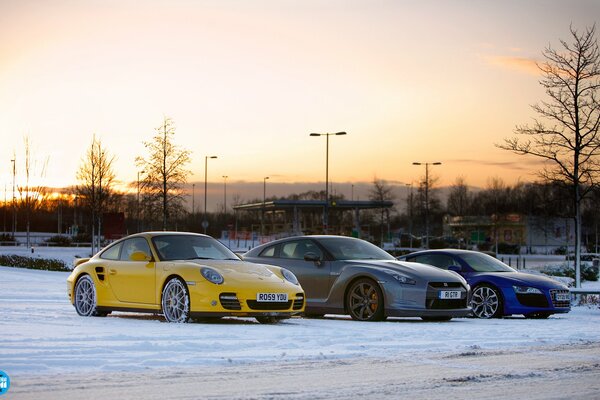 Les plus belles voitures de sport. Nissan, Audi, Porsche