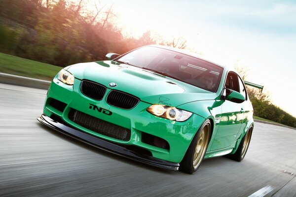 Verde BMW Tuning de baja altura