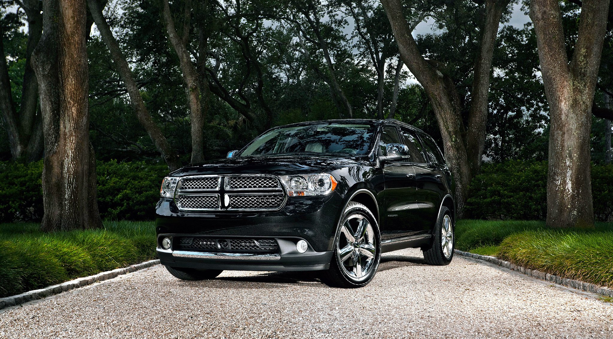 dodge durango schwarz auto