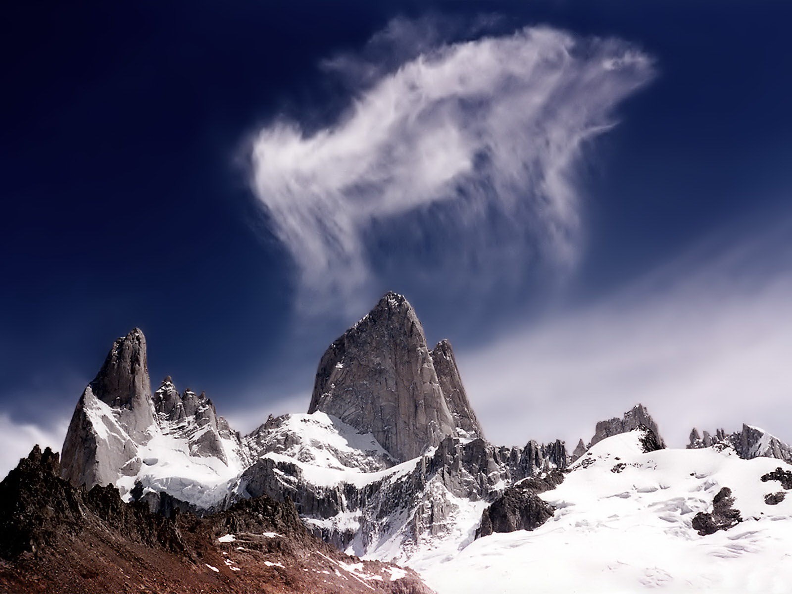 montagnes neige nuage