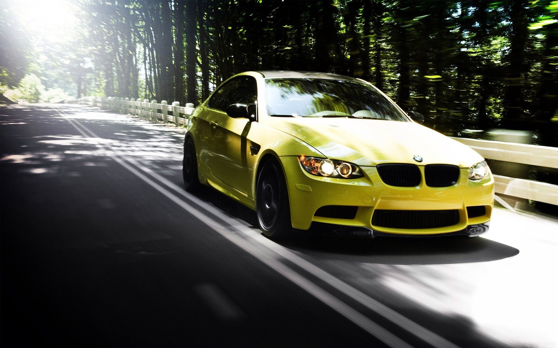 auto coches bmw m3 amarillo carretera bosque verano