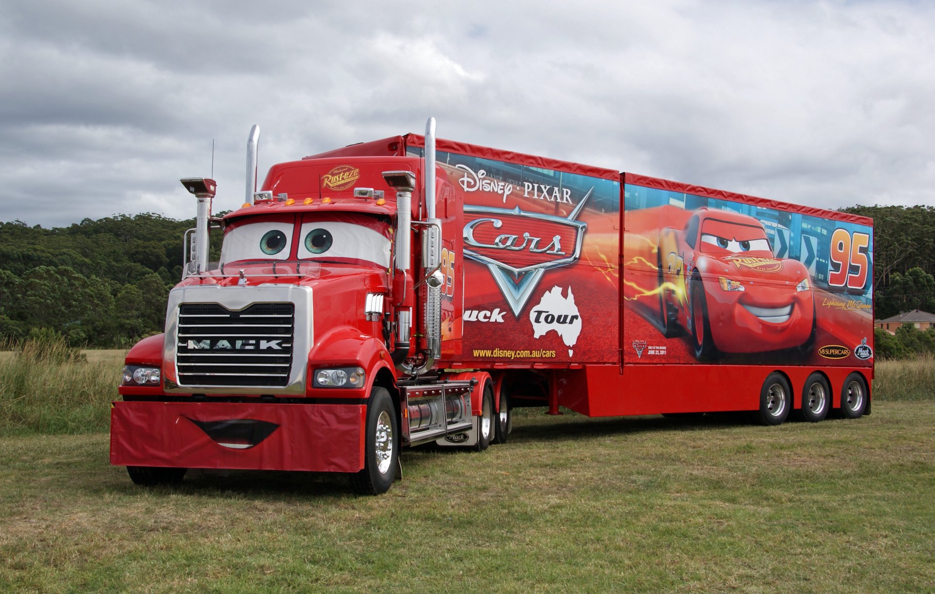 mack camion voitures pixar rouge tracteur remorque