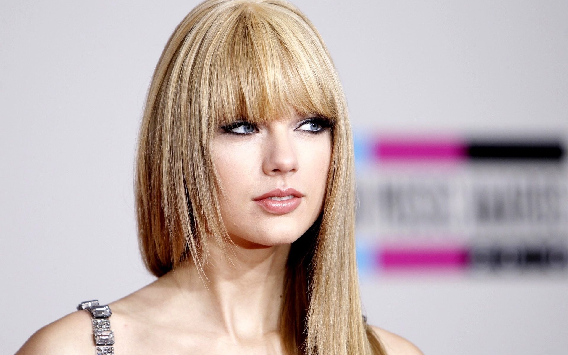 personaggio cantante volto taylor swift