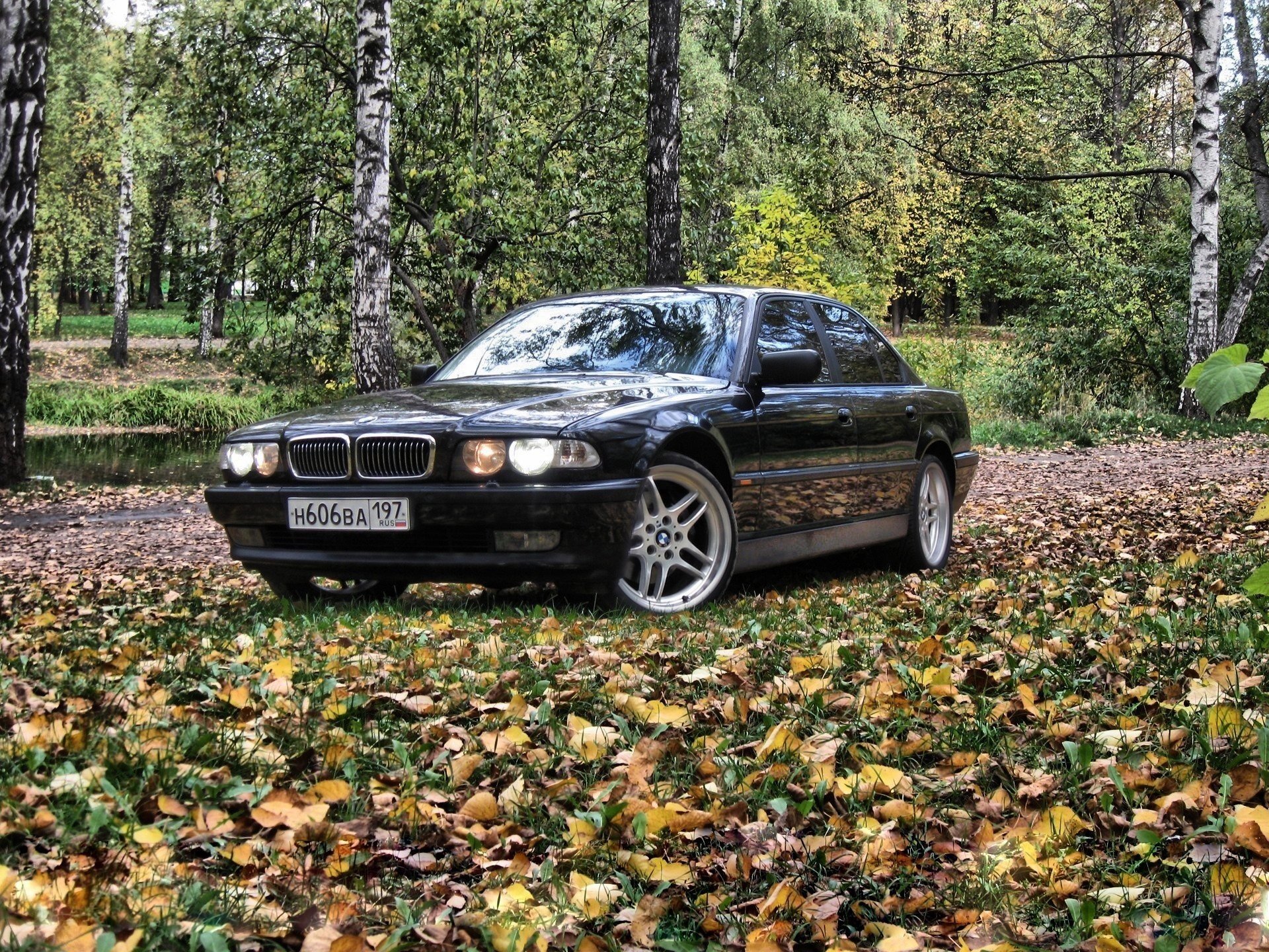 bmw 7 e38 бмв бумер лес осень