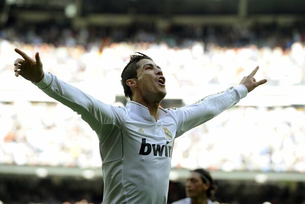 Ronaldo freut sich über das Tor