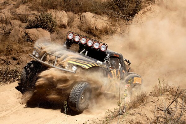 Jeep in Mexiko im Rennen um die Steine