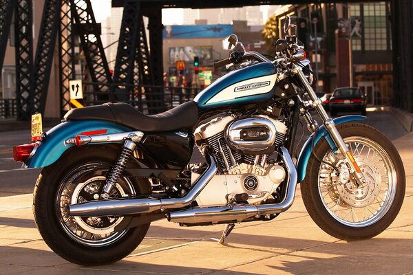 Imagen de la moto harley-davidson