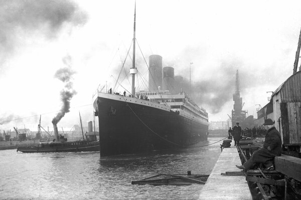 El Titanic se encuentra en el muelle