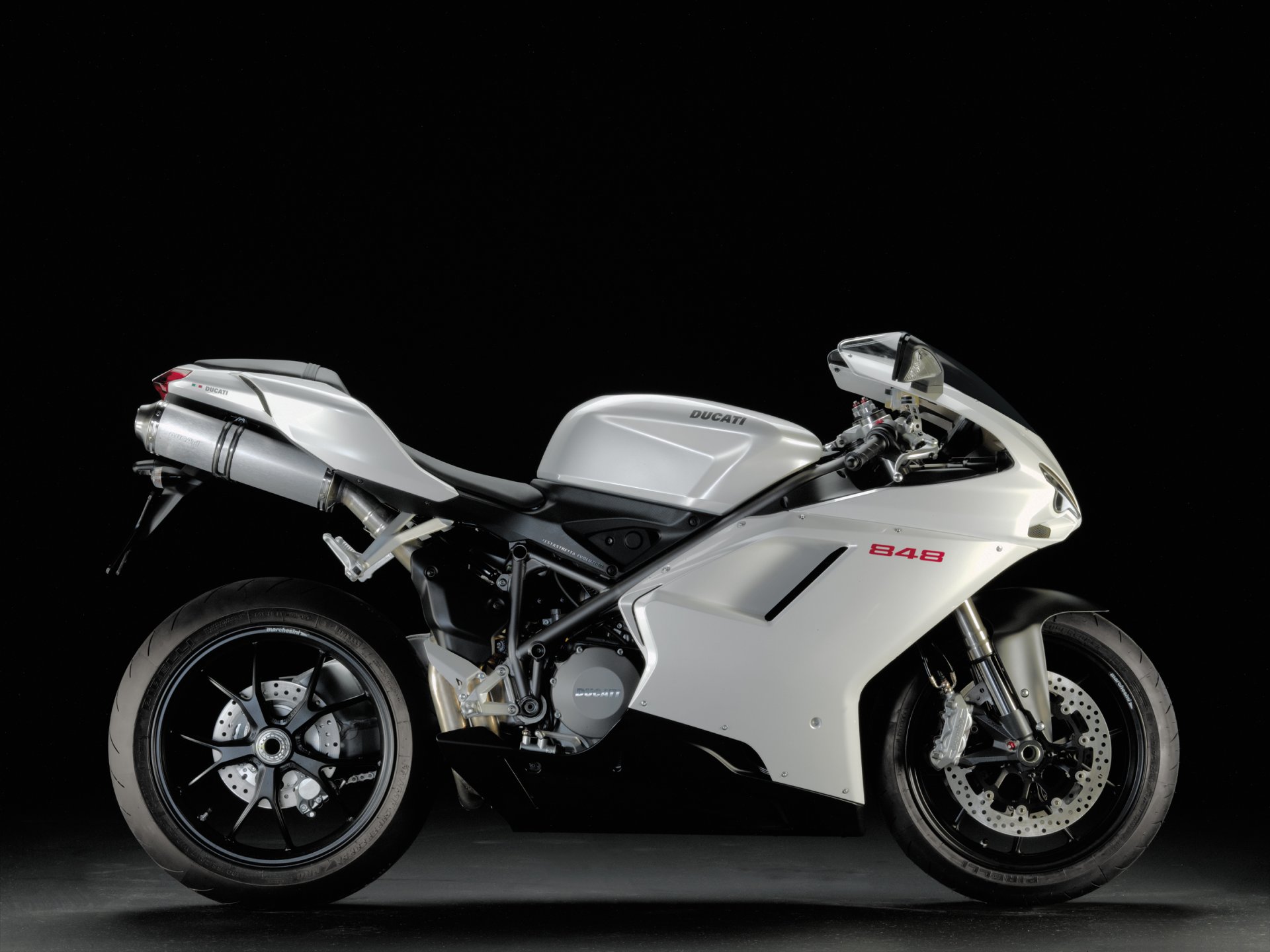 moto ducati blanc