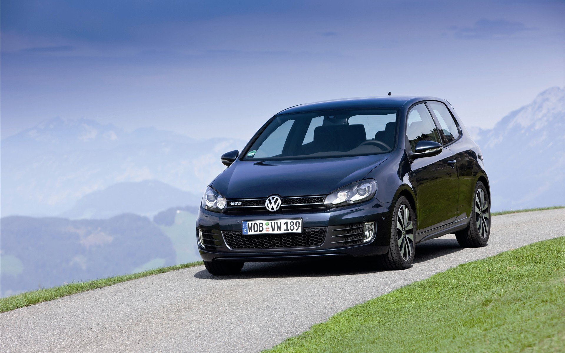 auto montagne volkswagen golf