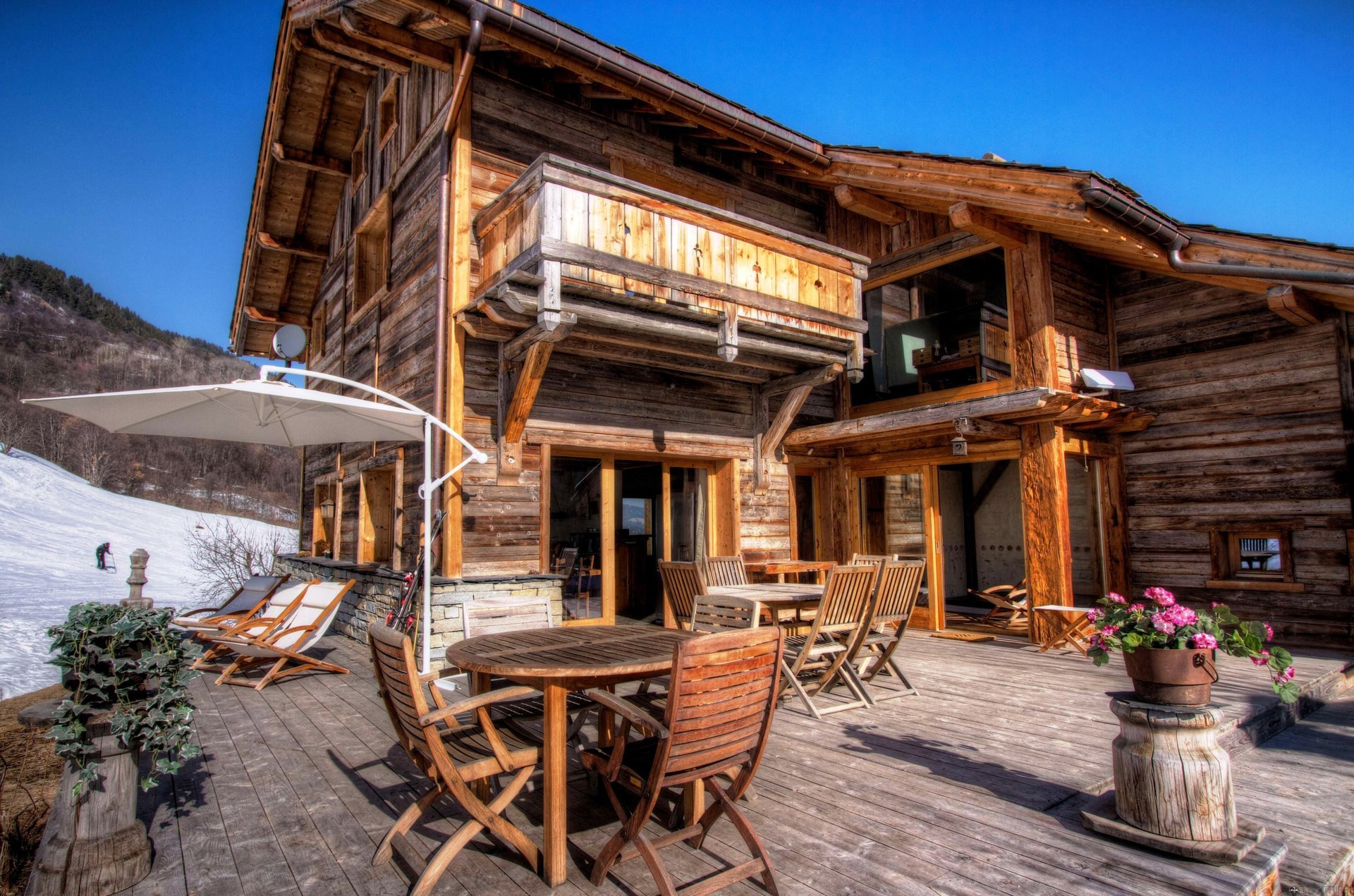 interno sedia lettino legno casa tavolo