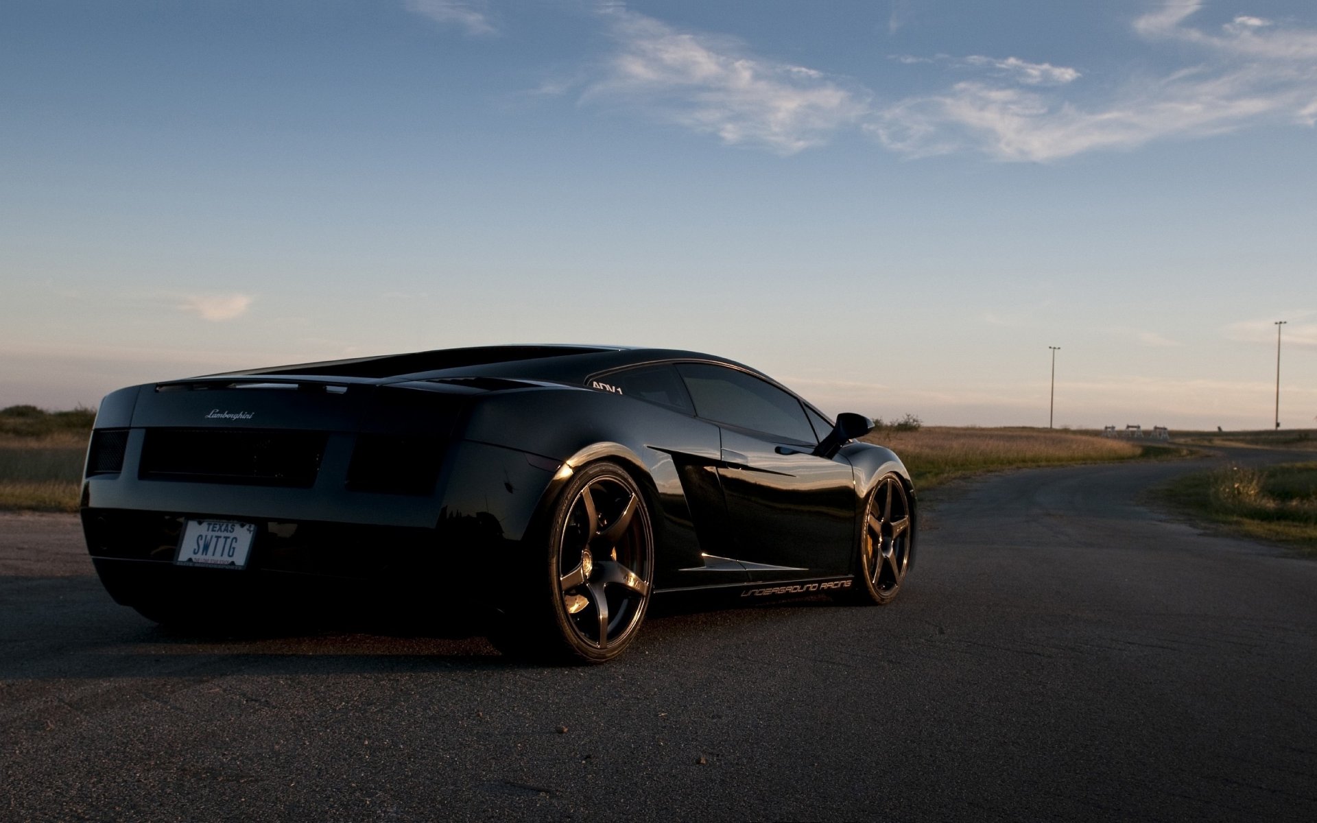 lamborghini gallardo road sky