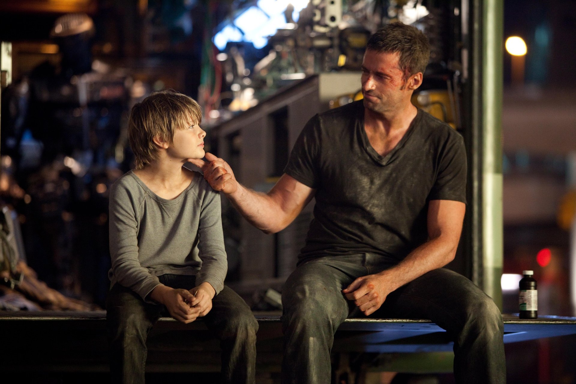 dakota goyo real steel hugh jackman