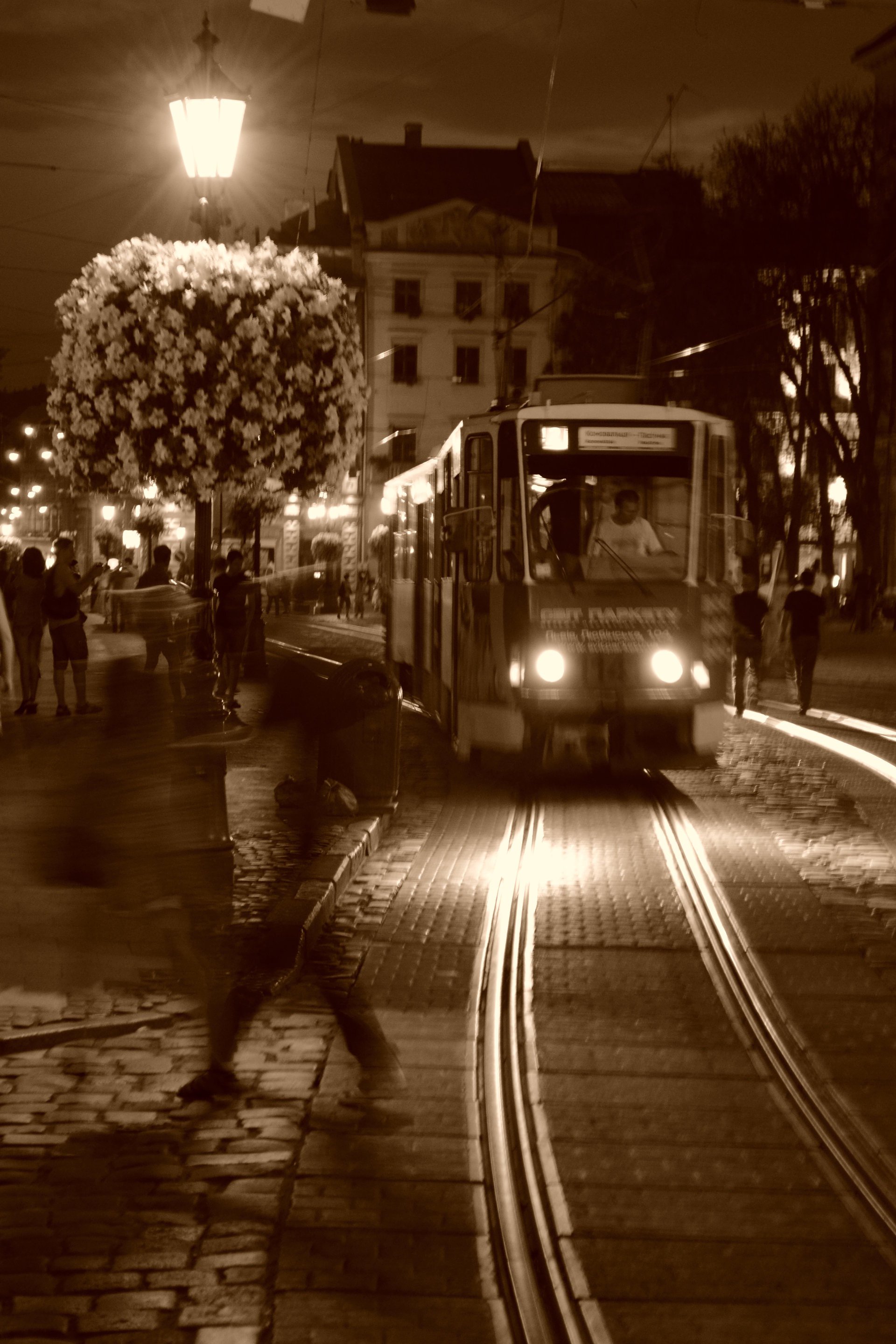 straßenbahn nacht