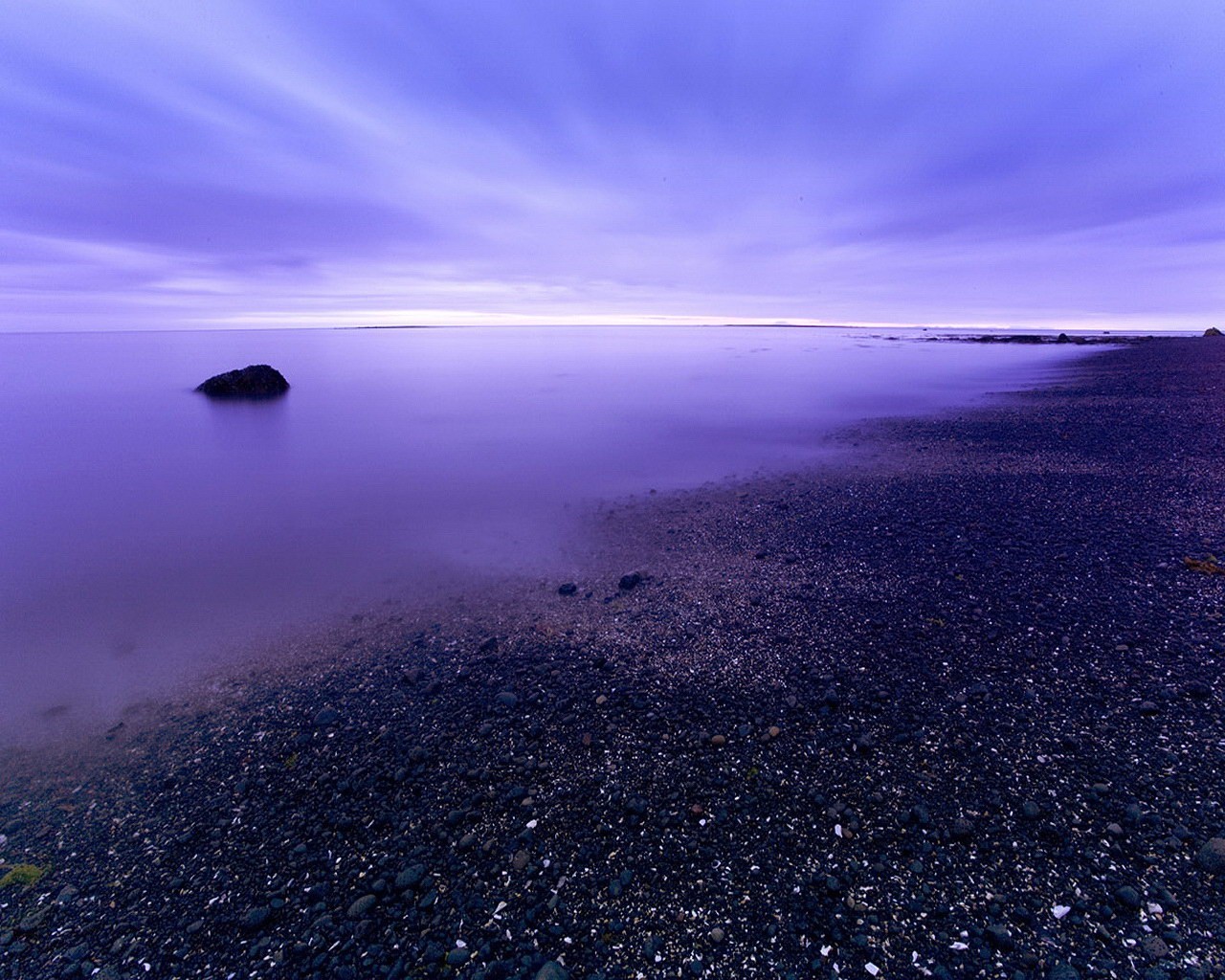 pierres cailloux eau rivage