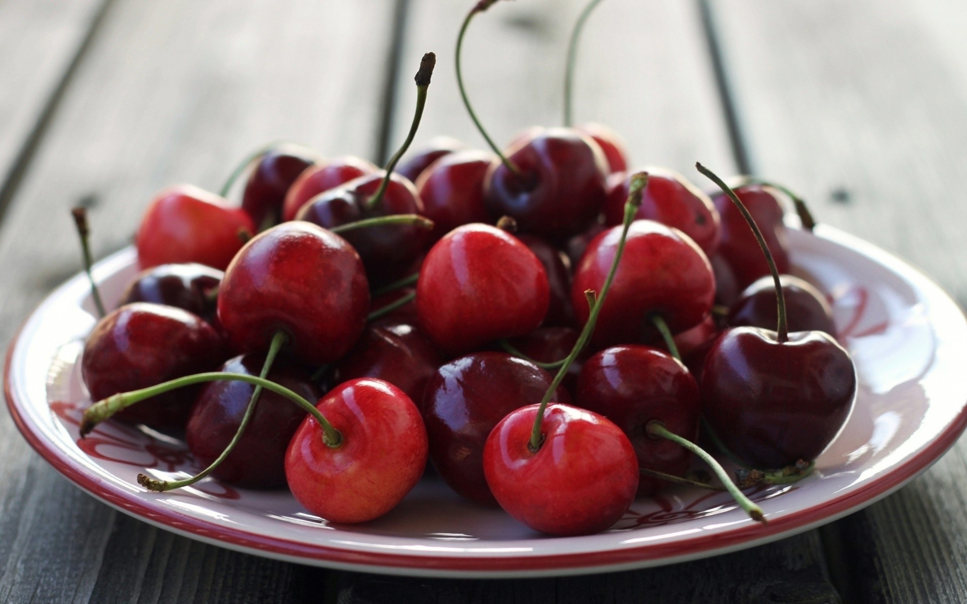 berry background food sakura plate