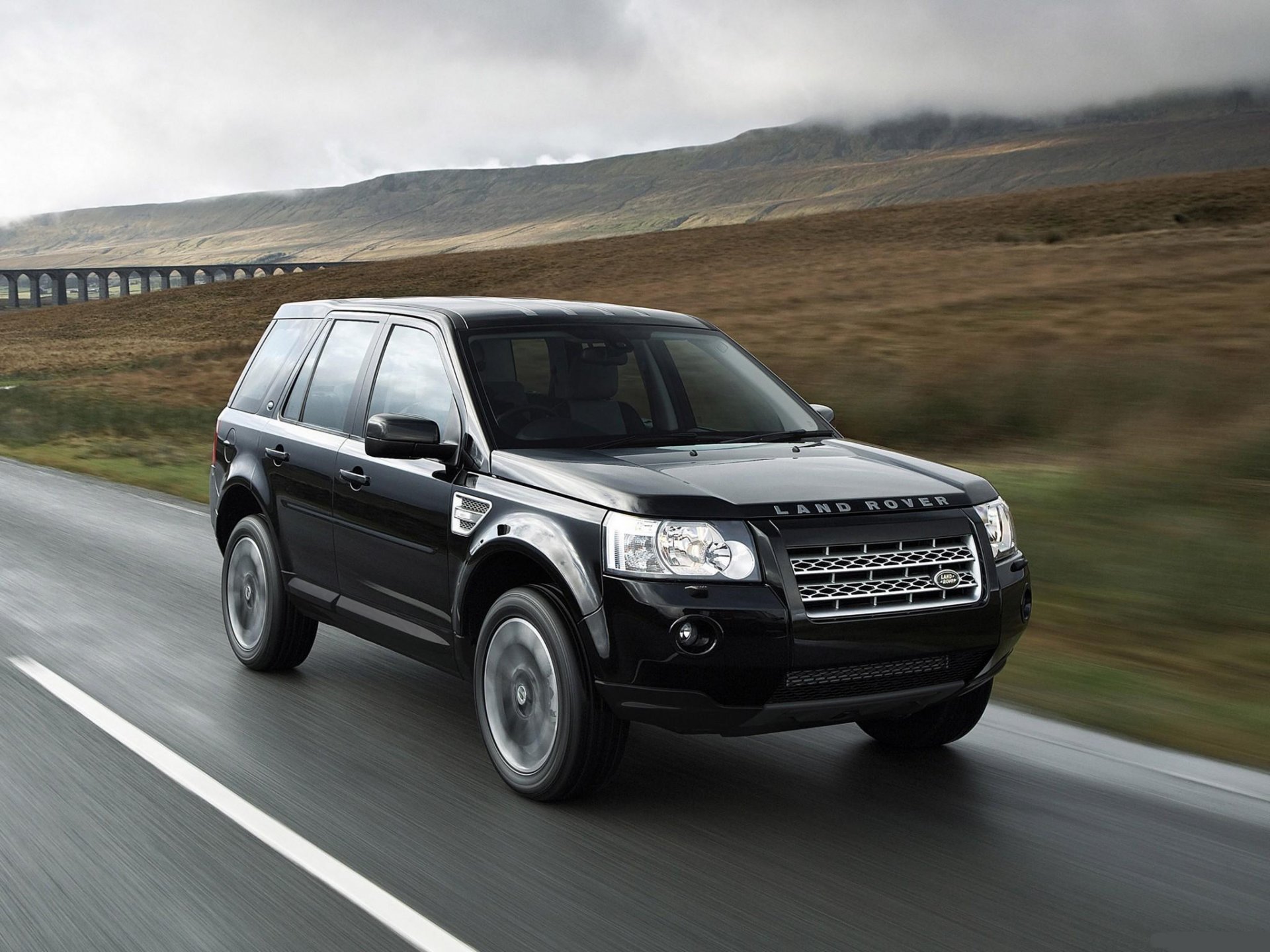 land rover prędkość most wzgórza