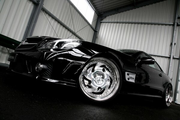 Mercedes with beautiful wheels in black and white