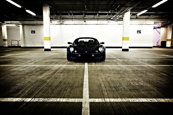 Lotus elise in the underground parking lot