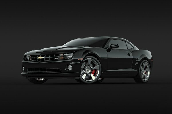 Maslkar Chevrolet Camaro sur fond noir