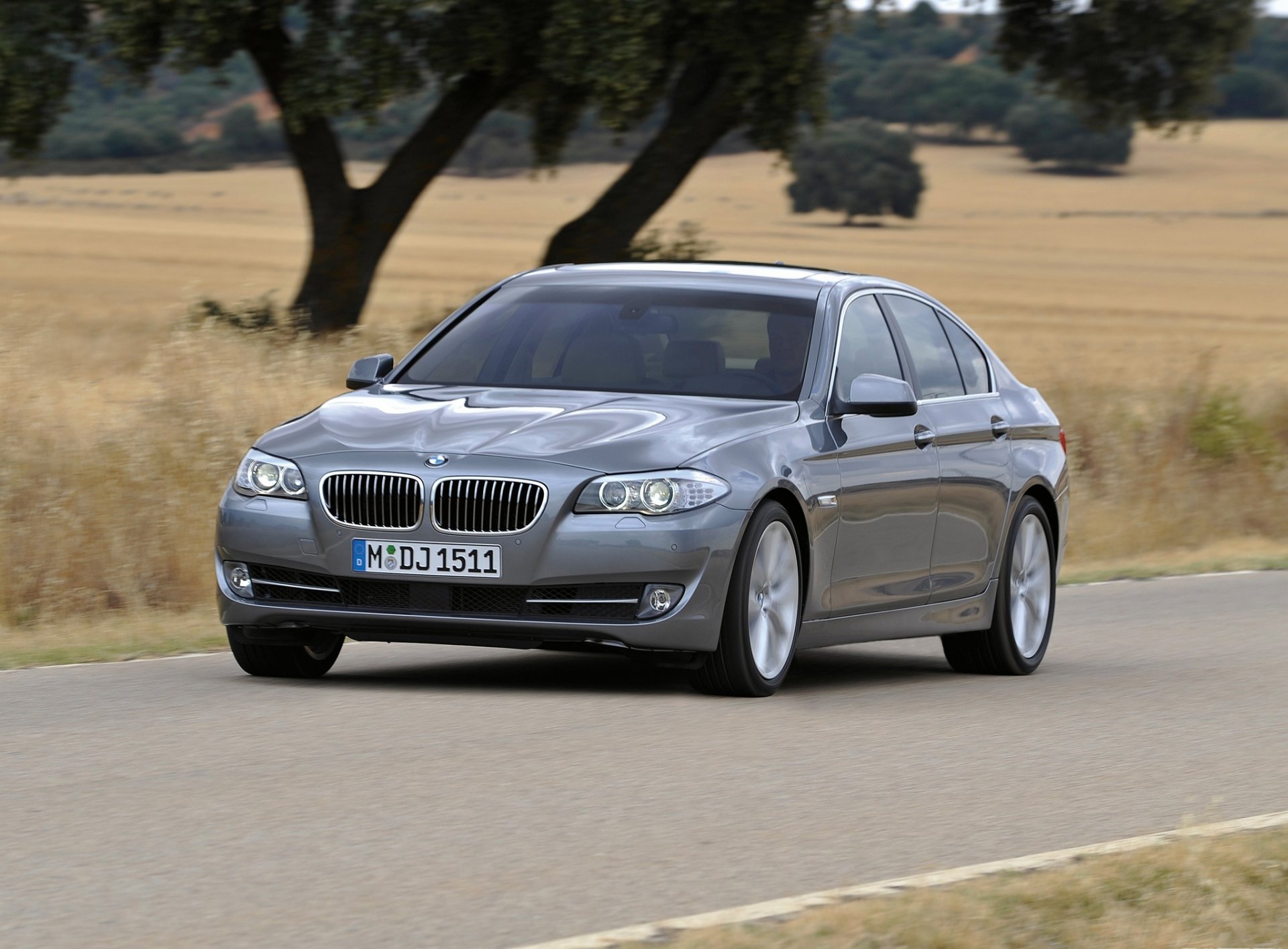 bmw5 sedan machinery