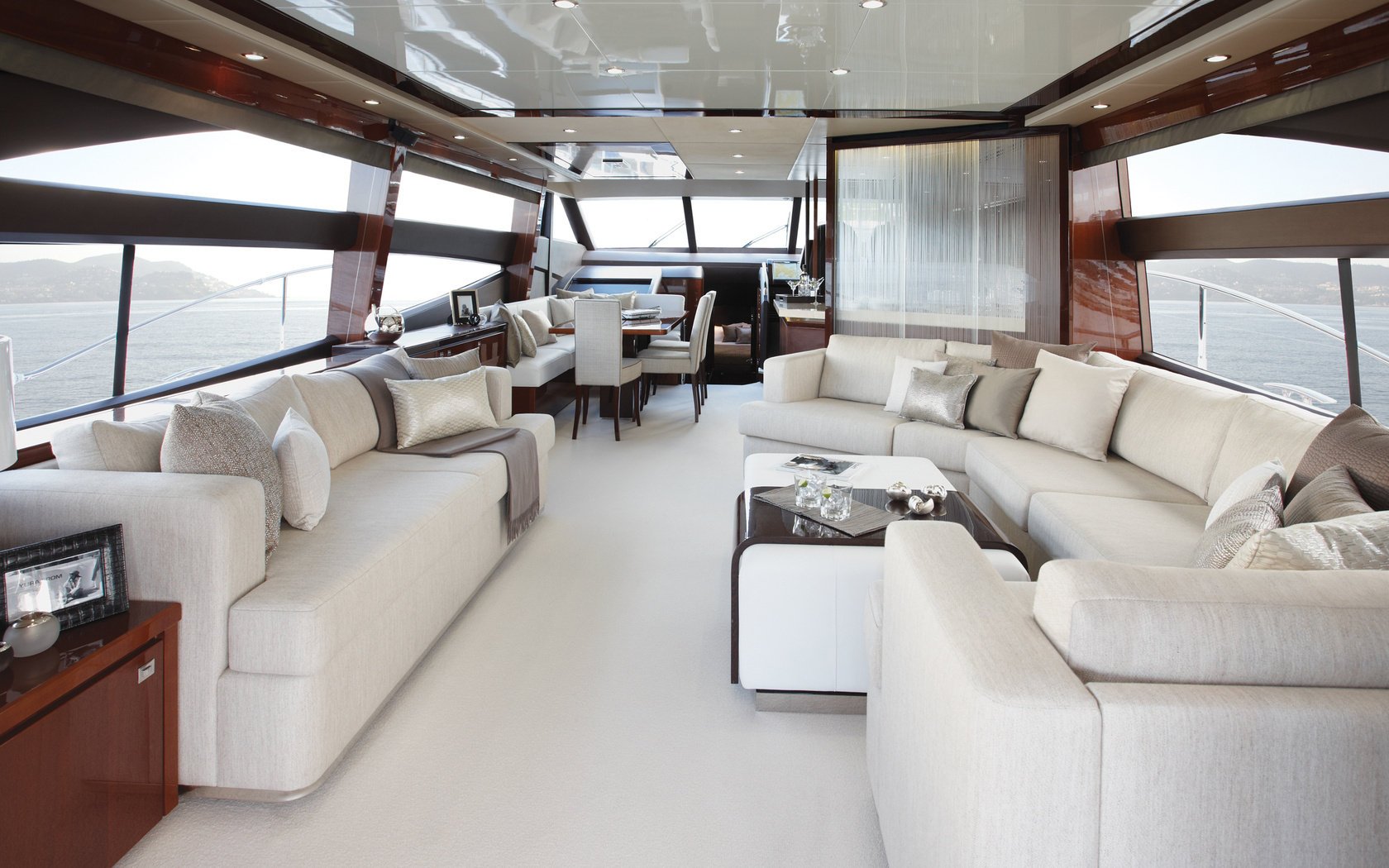 yacht saloon design luxe intérieur style