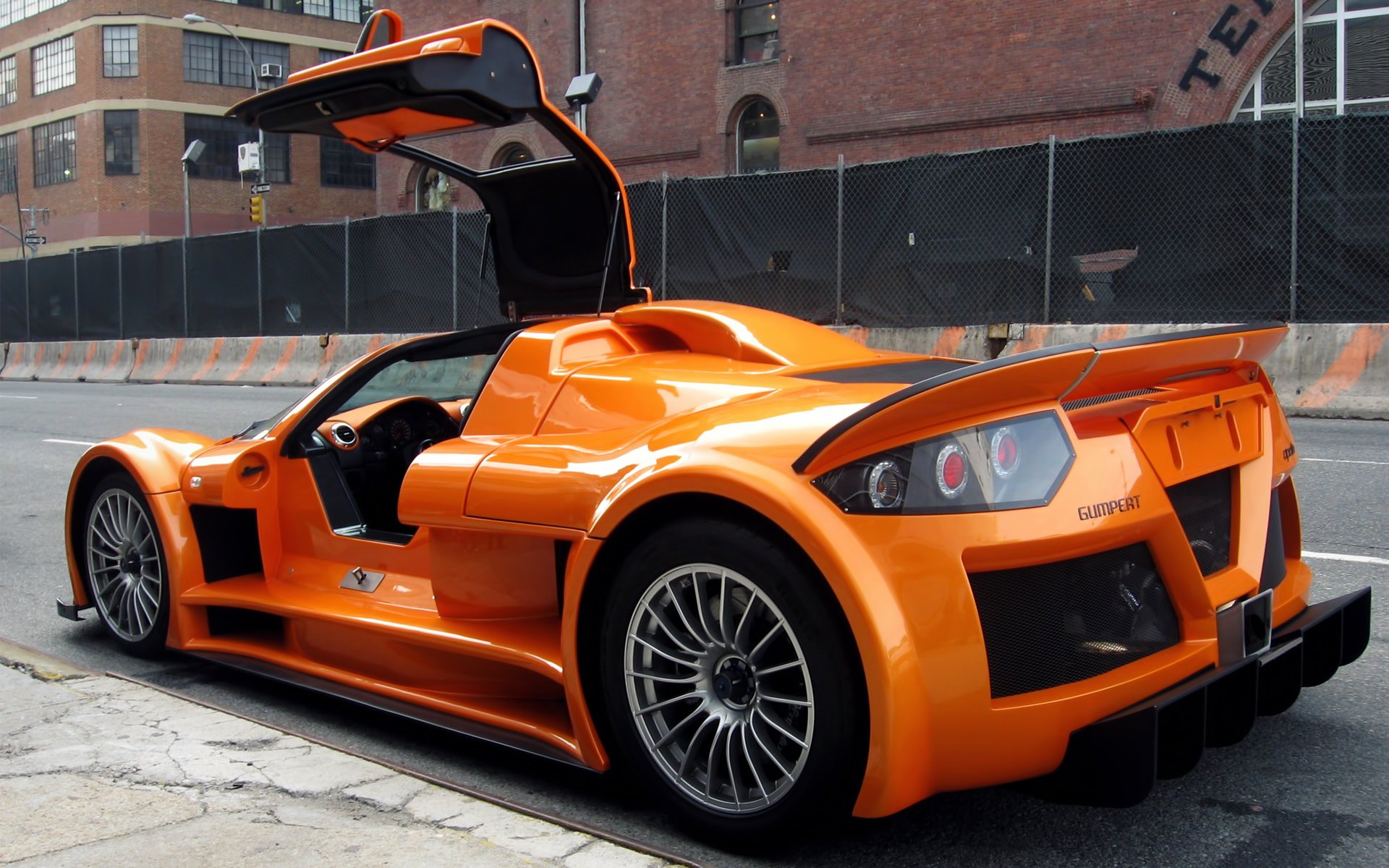 gumpert apolo naranja discos