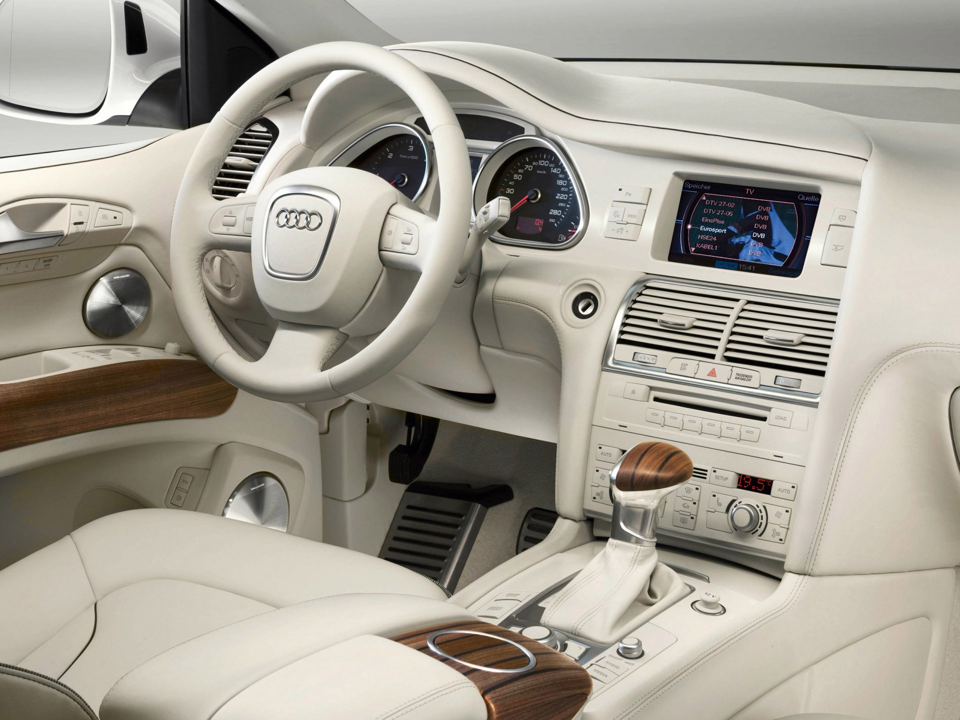 audi q7 leather white