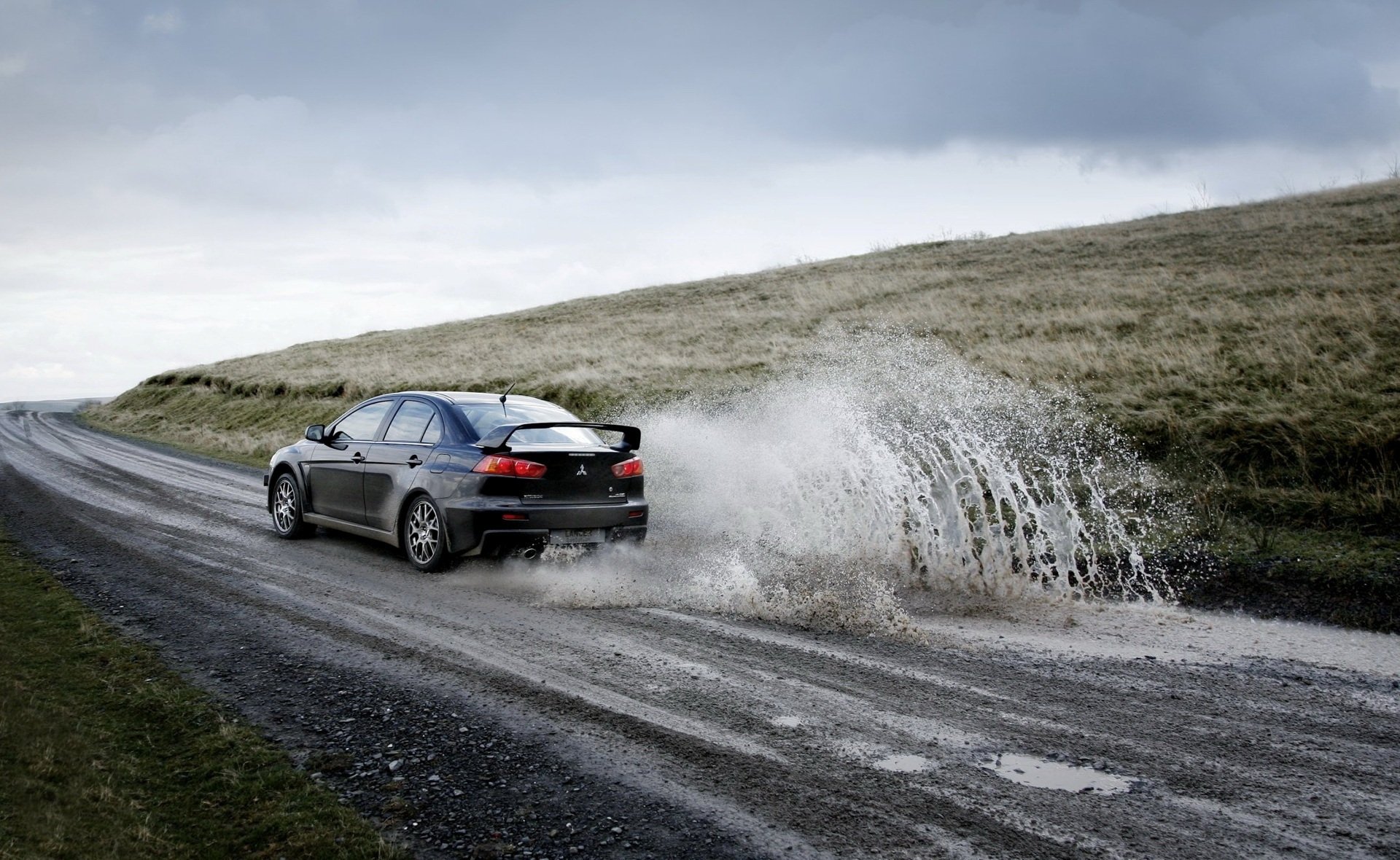 coches espray camino mitsubishi deportes