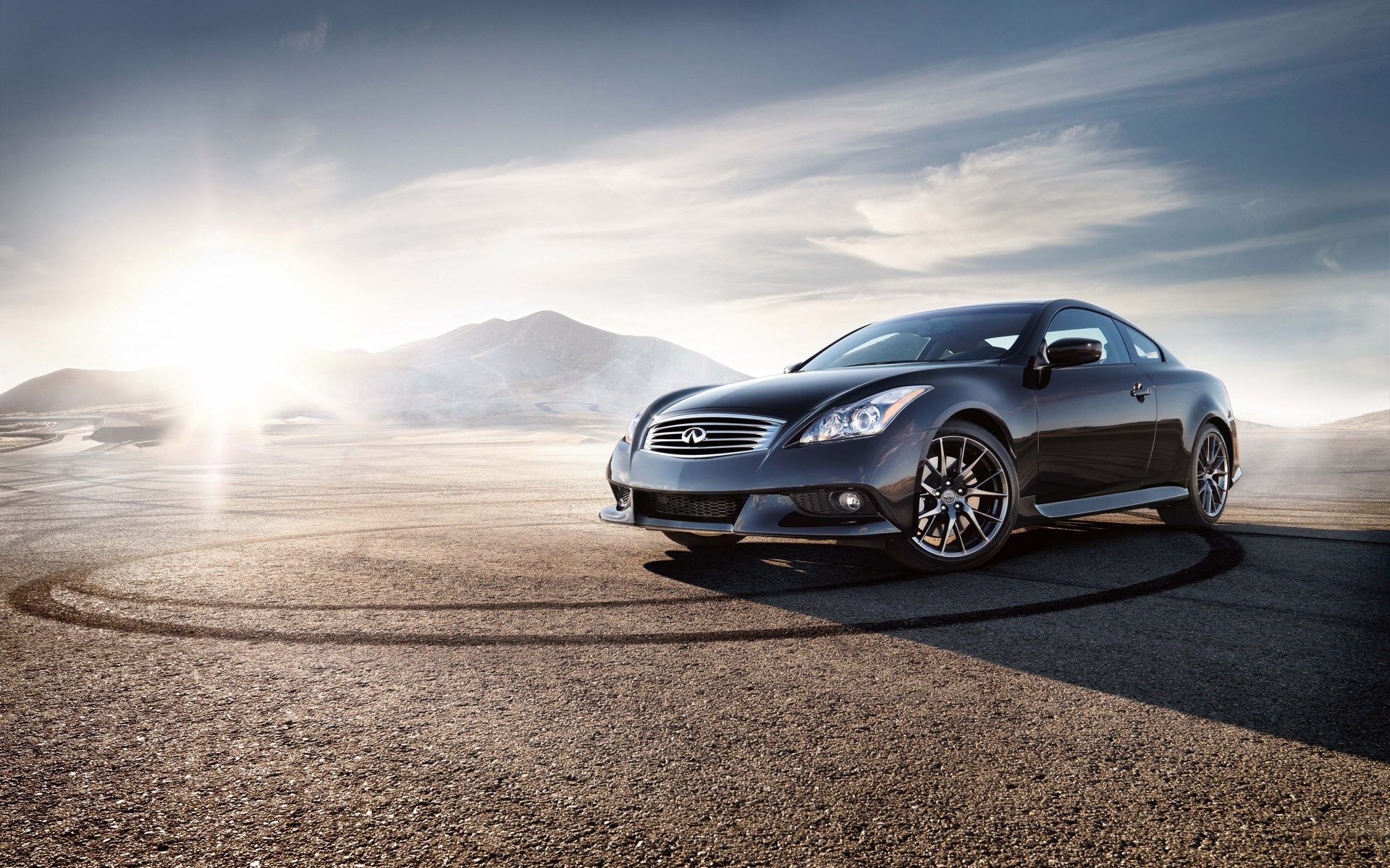 voitures brouettes cars ciel nuages sonze montagnes route traces infiniti infiniti ipl g coupé soleil ciel photo