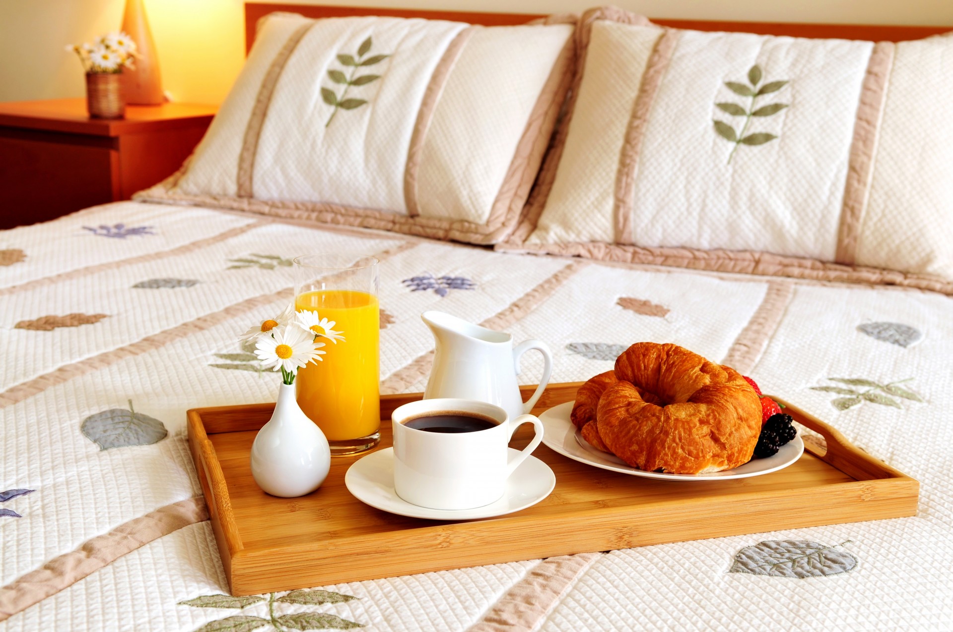 bed tray mug coffee vase flower pillow juice