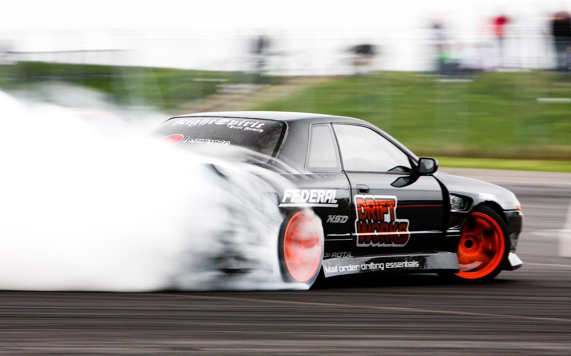 nissan skyline r32 drift