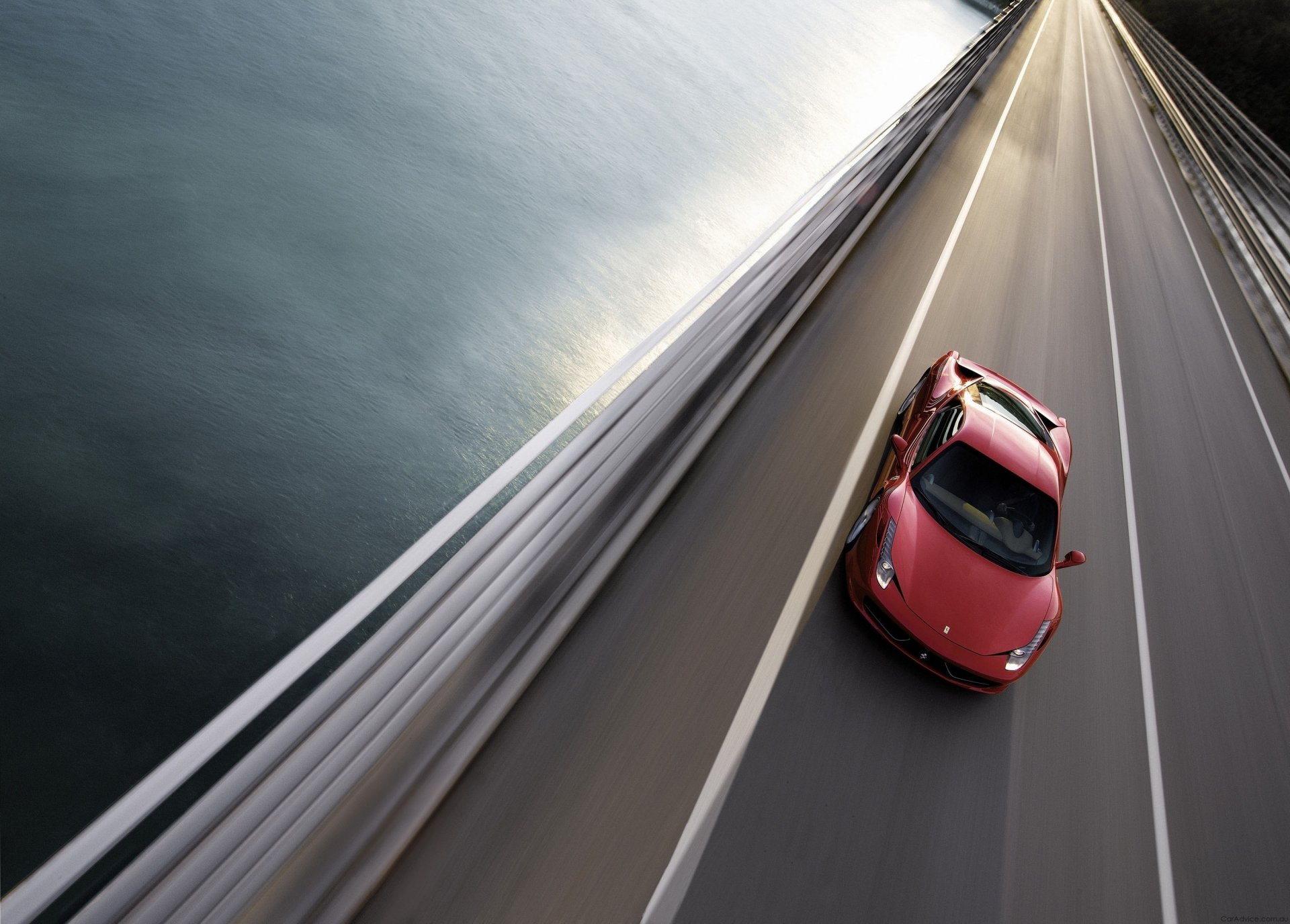 ferrari carretera puente