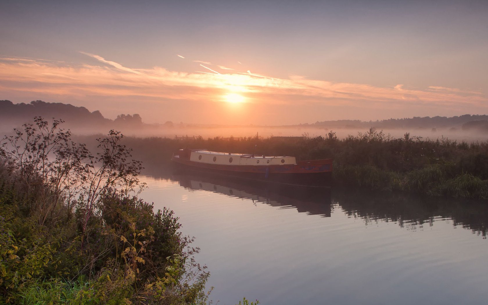 barkas fluss boot ufer kanal