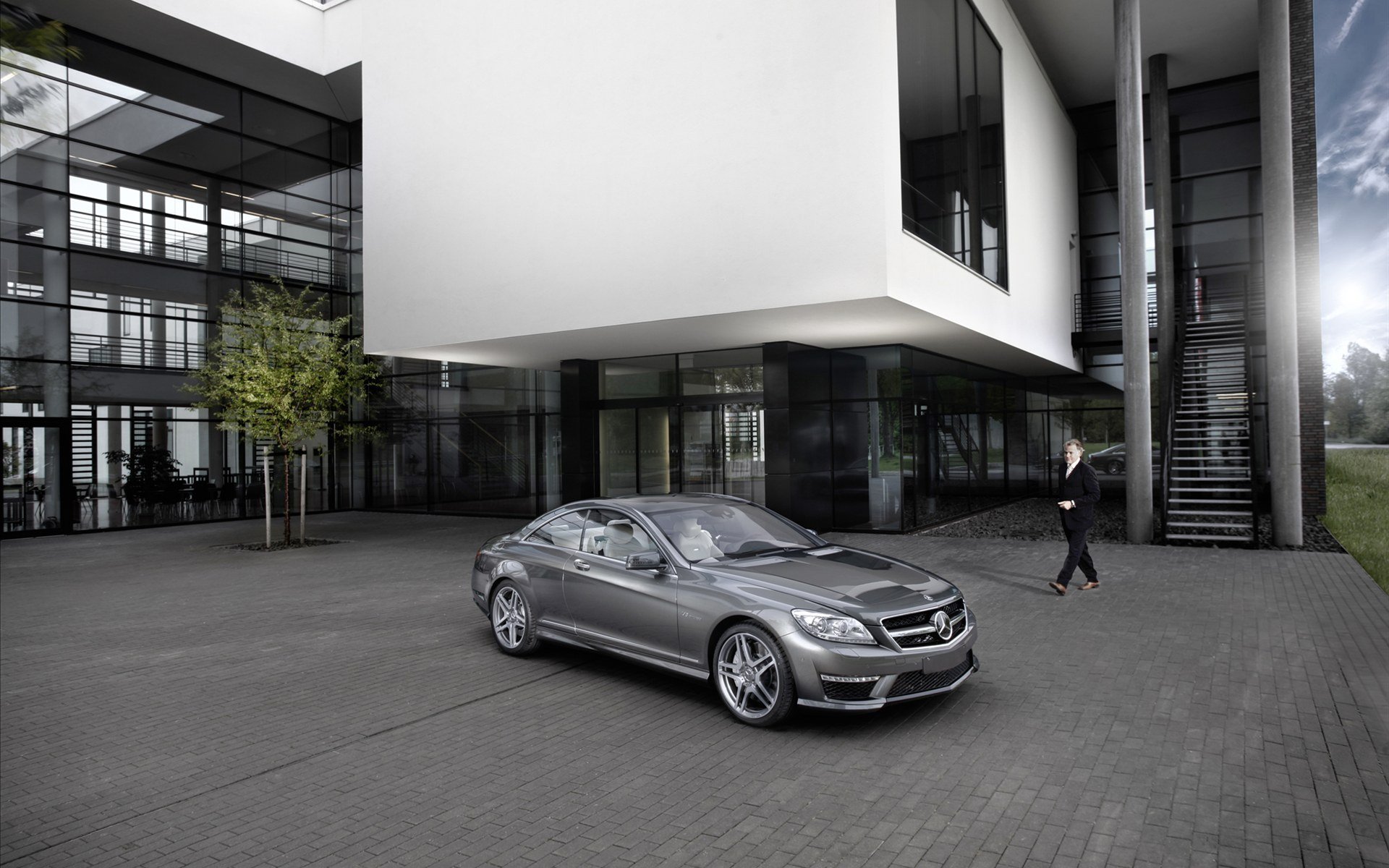 mercedes-benz cl63 amg 2011 silber spielplatz gebäude