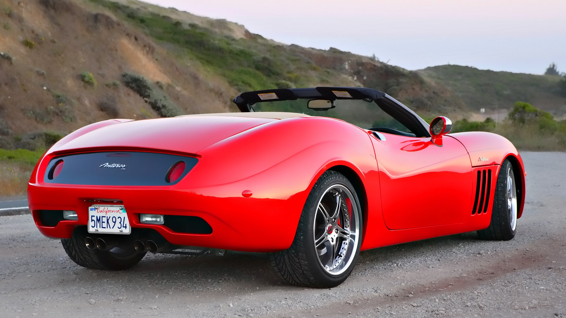 coche deportivo convertible rojo sueño