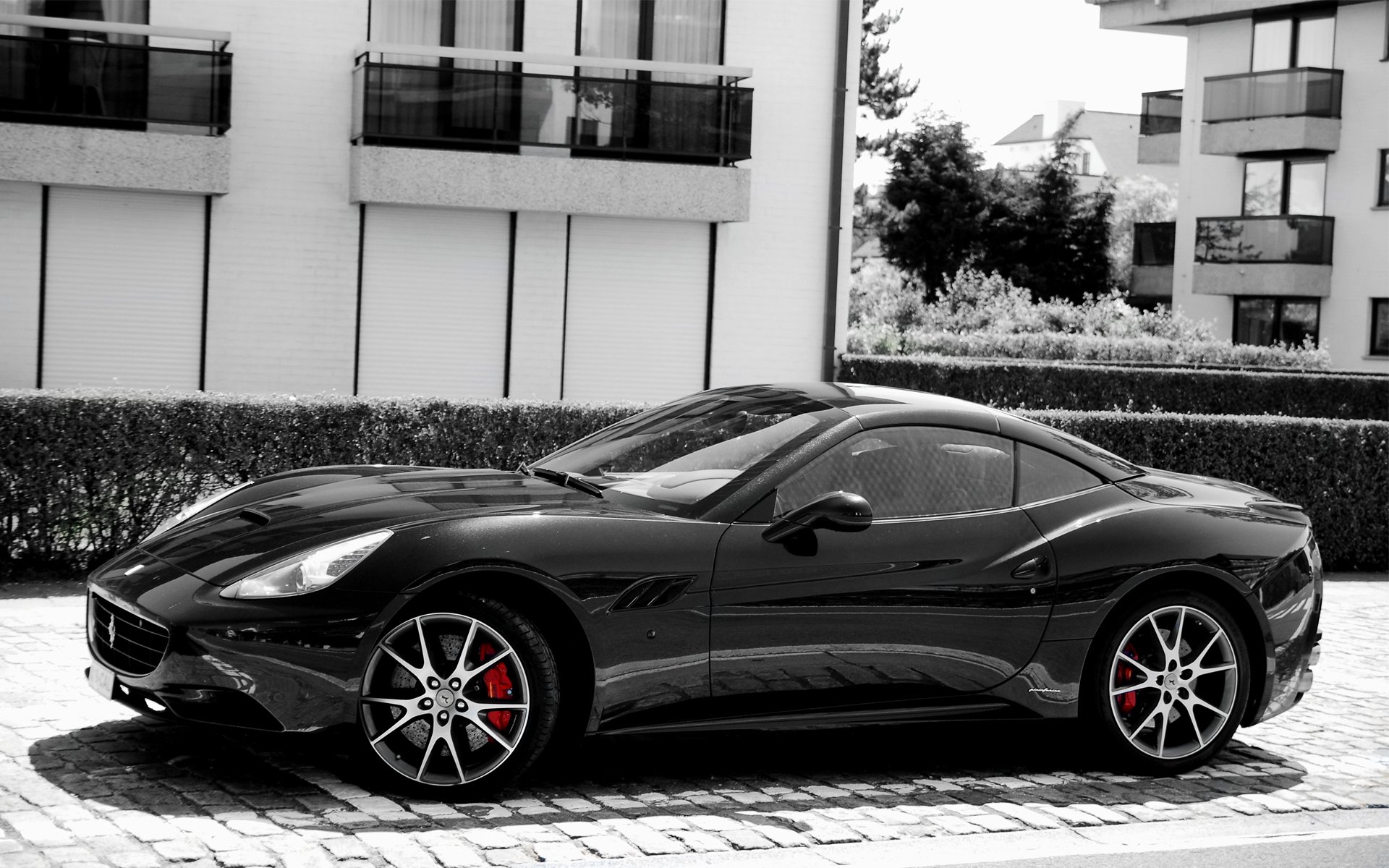 ferrari california lato