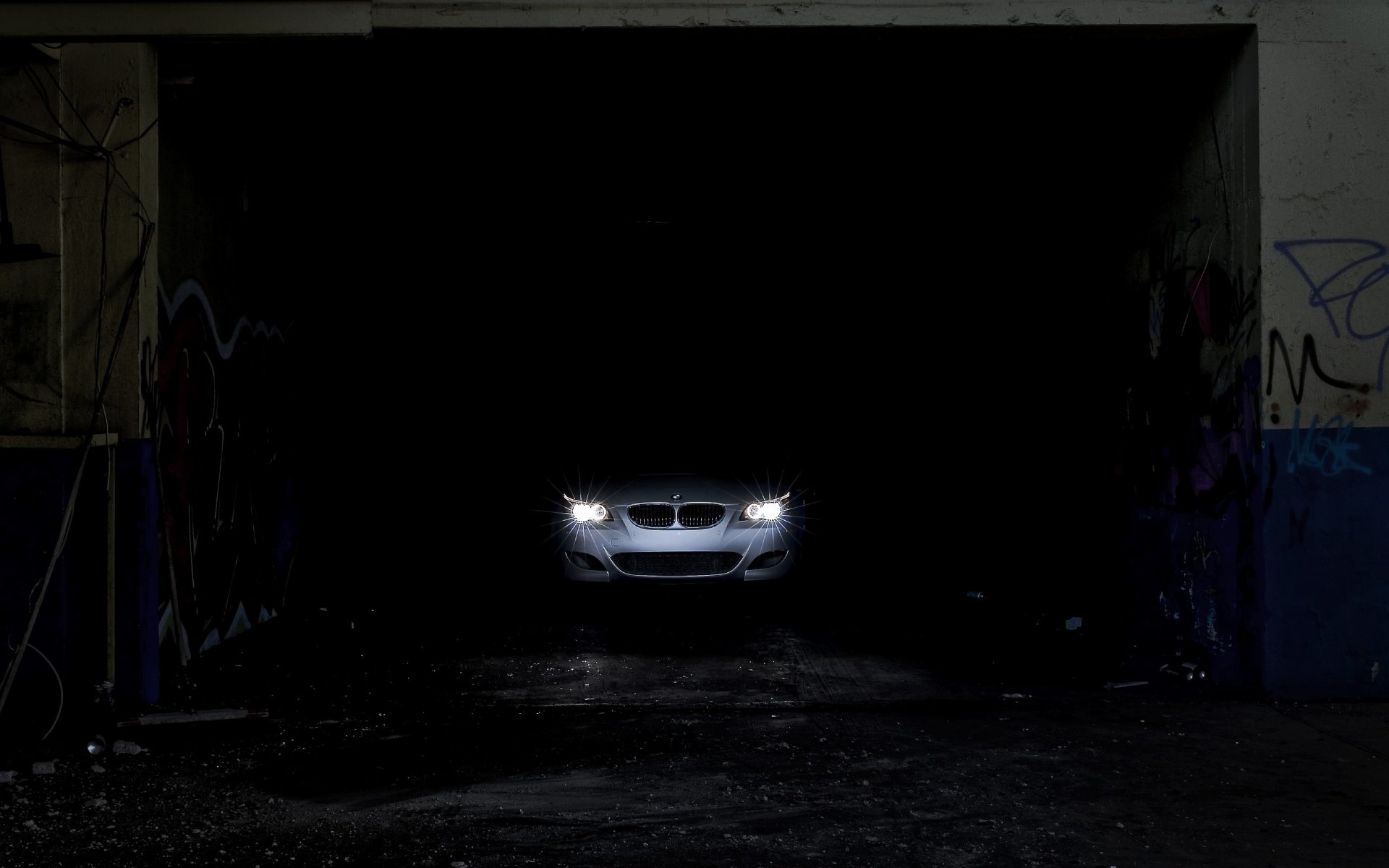 bmw light dark