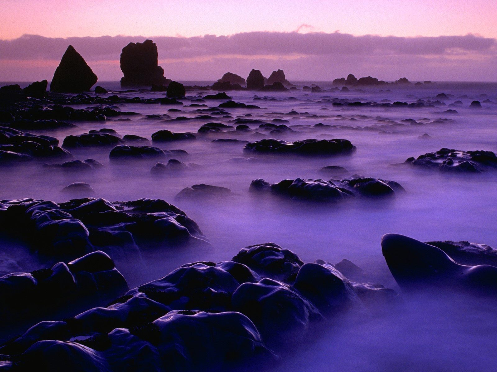 piedras rocas agua niebla