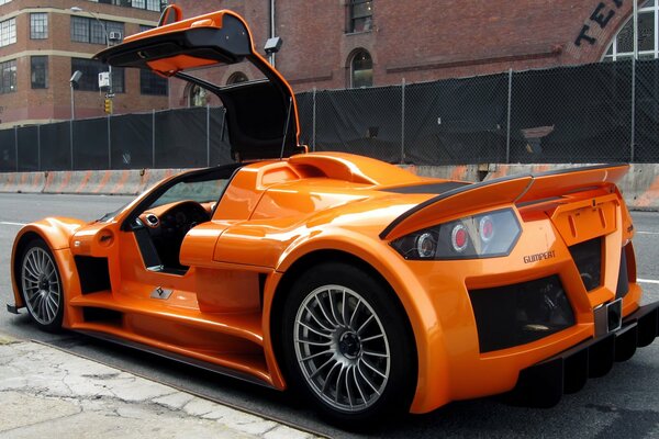 Gumpert Apollo orange Felgen kaufen