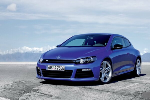 Visitez les lieux de bord sur la volkswagen scirocco. Il est toujours impeccable