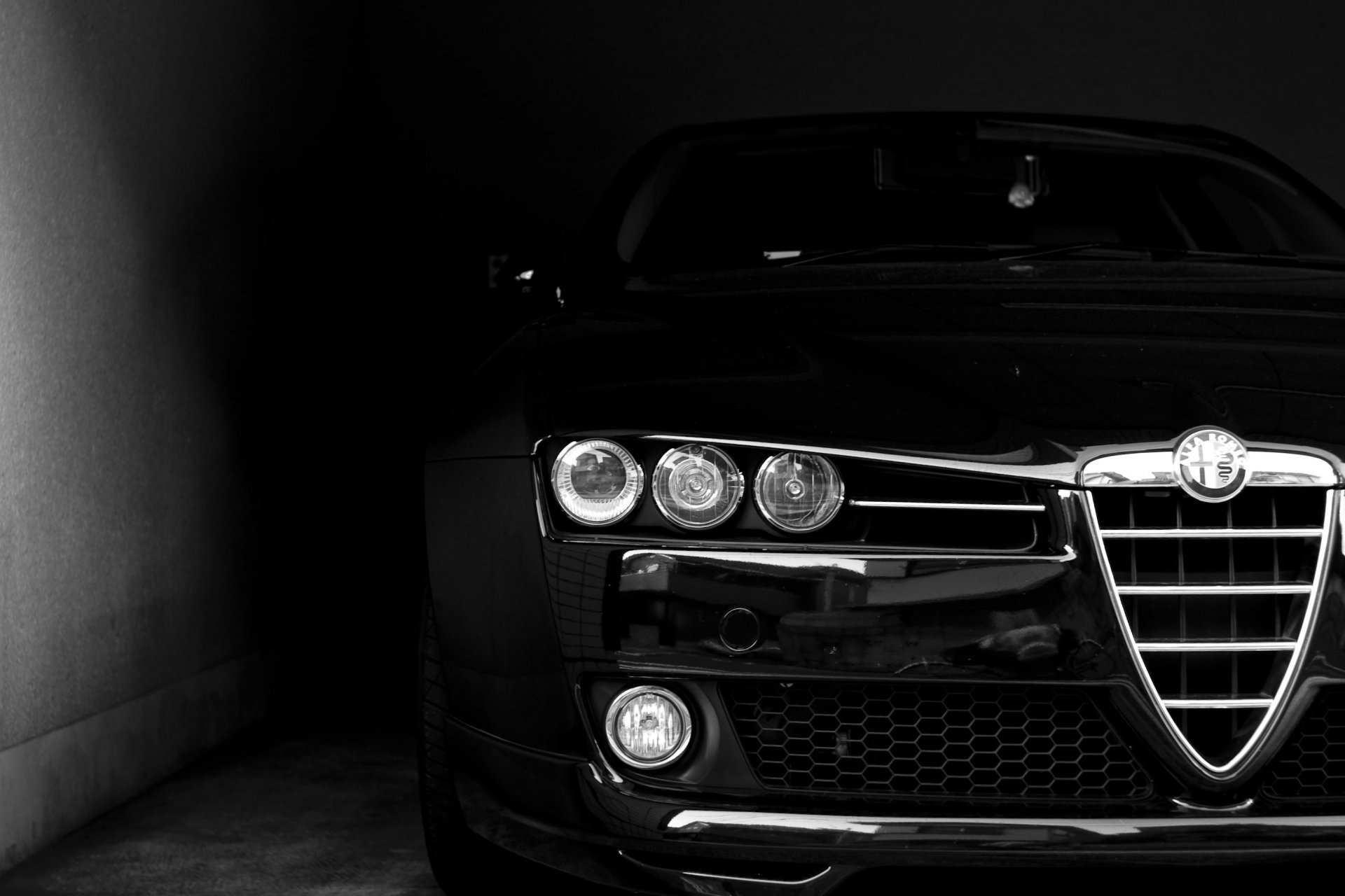 alfa romeo noir museau phares