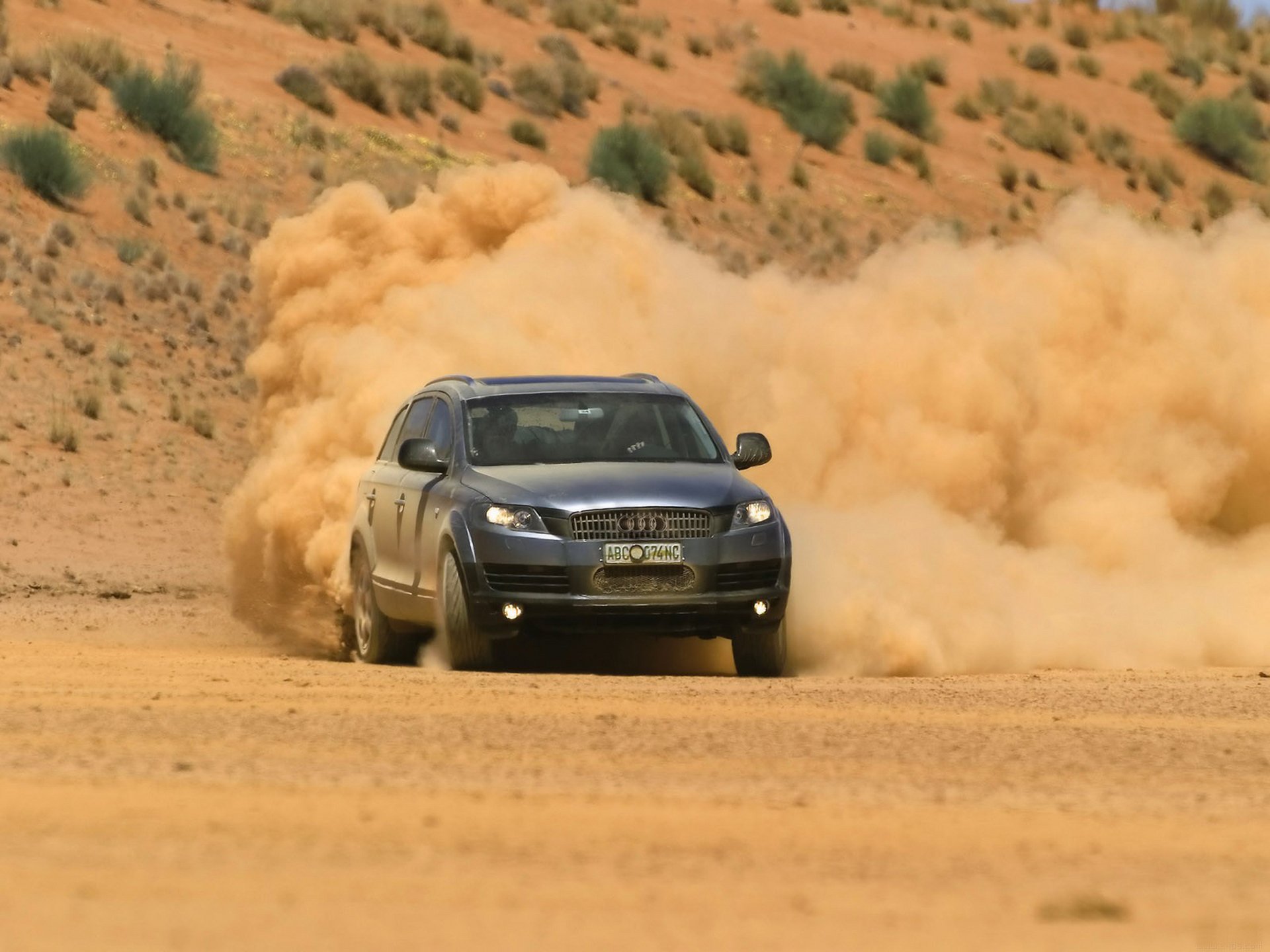 désert sables mur auto voitures poussière vent avec des voitures brouettes audi tourner poussière vent