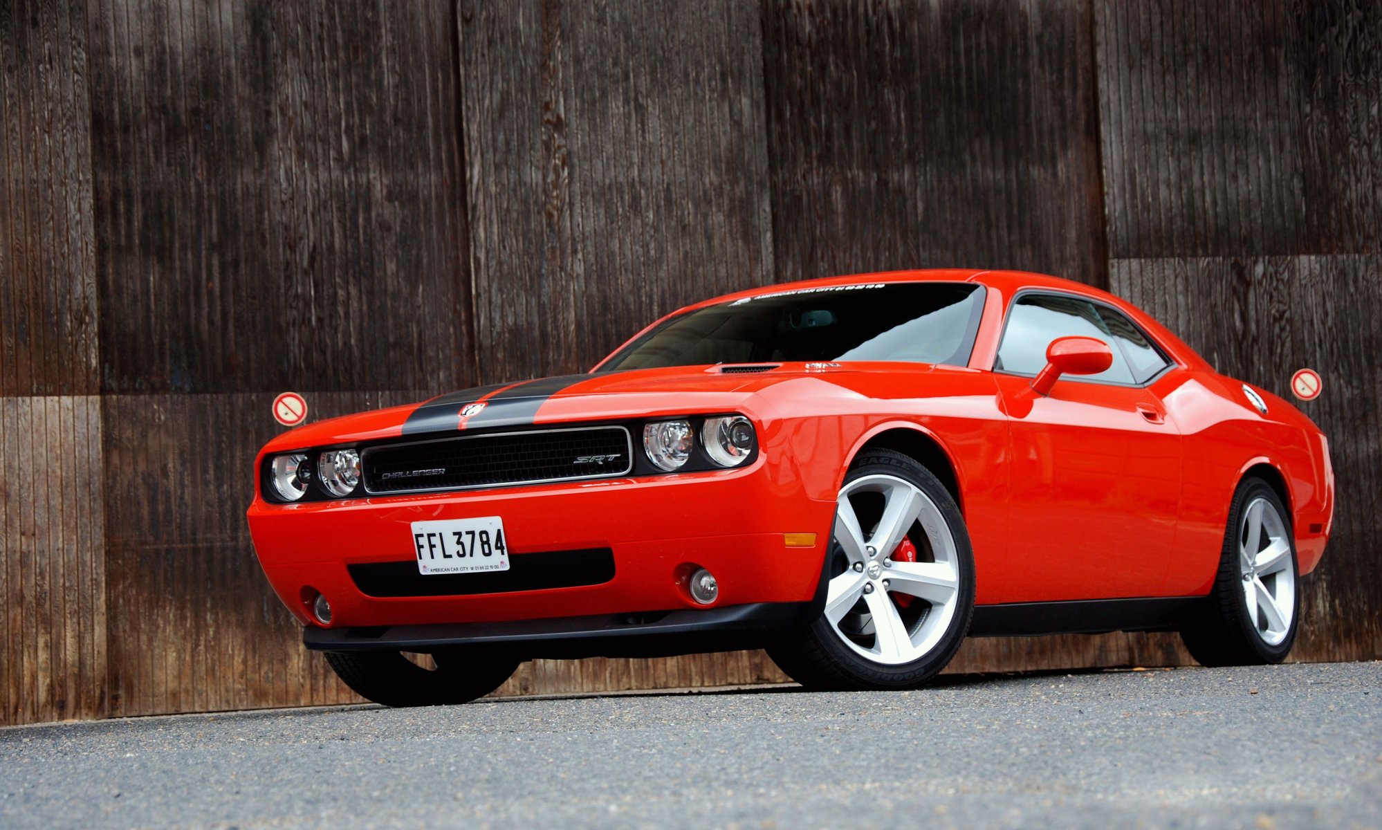 увернуться challenger srt8