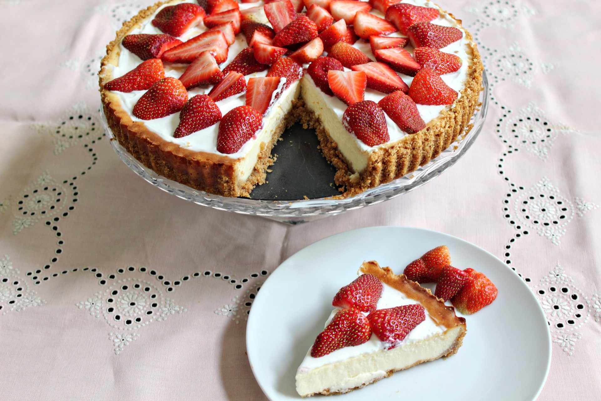 käsekuchen erdbeere kuchen creme beeren essen süß dessert