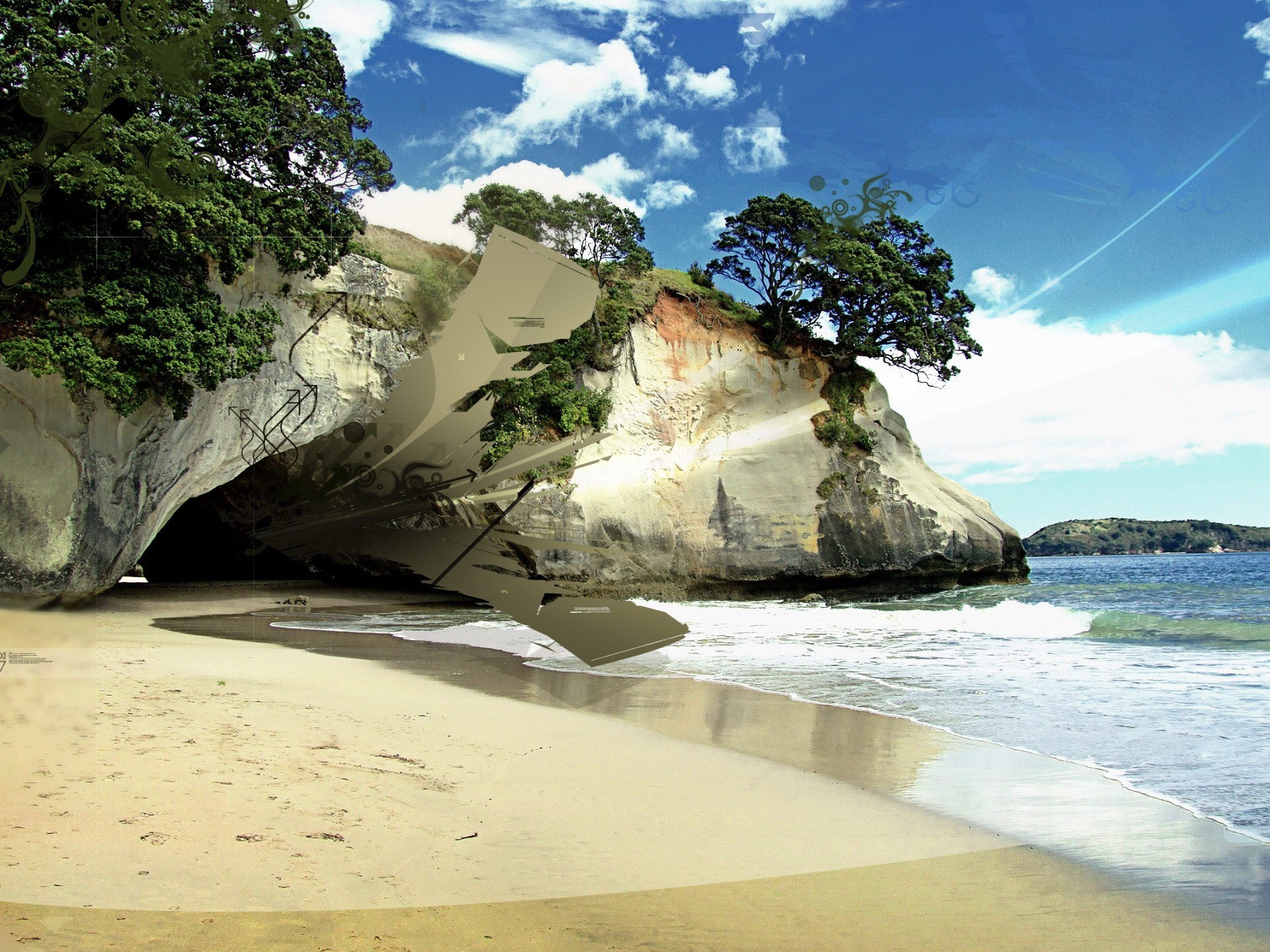 grotte vagues sable rivage