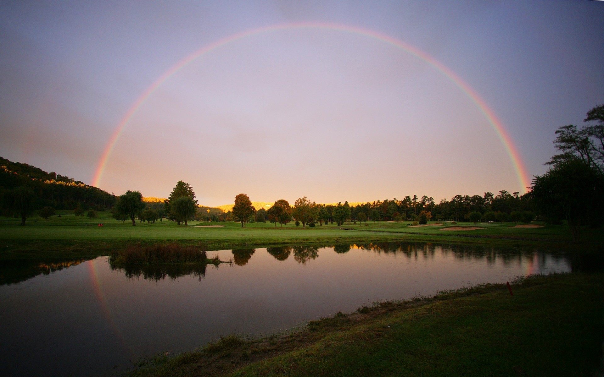 arcobaleno lago prato